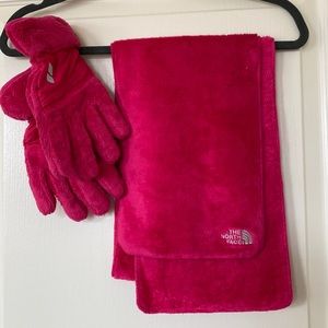 Fuzzy pink winter wear set | Gloves + Scarf